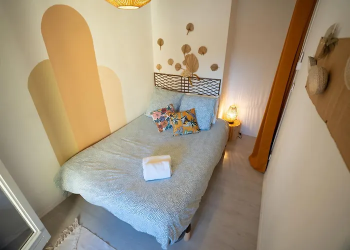 La De Rose En Bord De 別荘 *